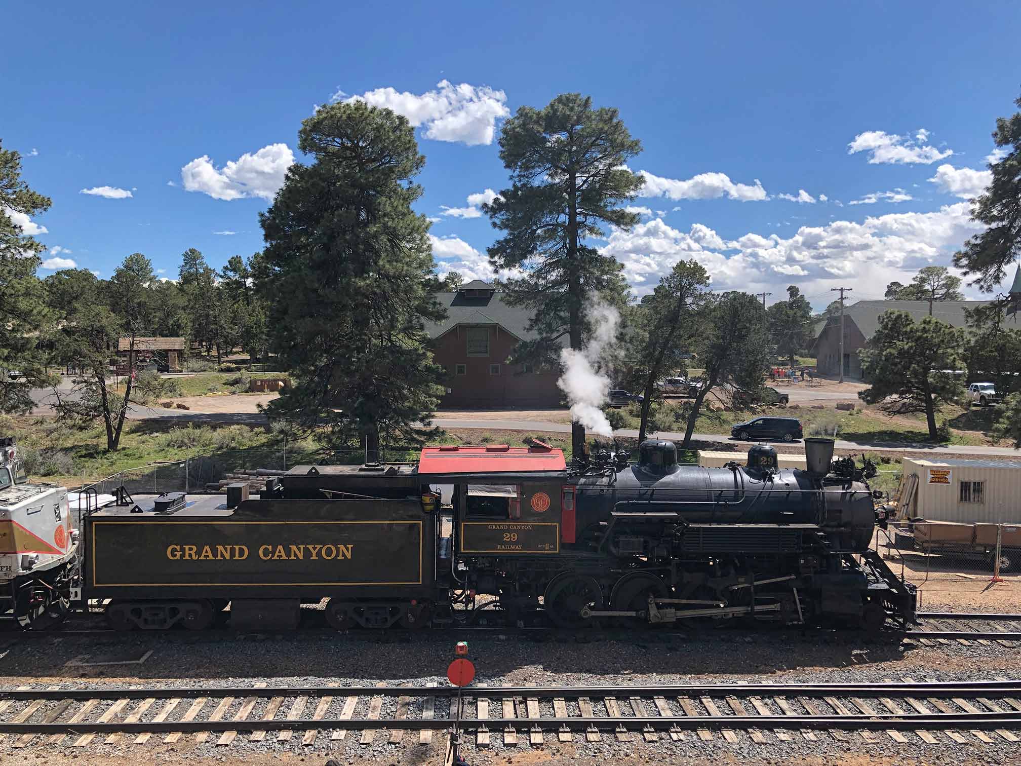 A train in Grand Canyon National Park, AZ. Some rights reserved.